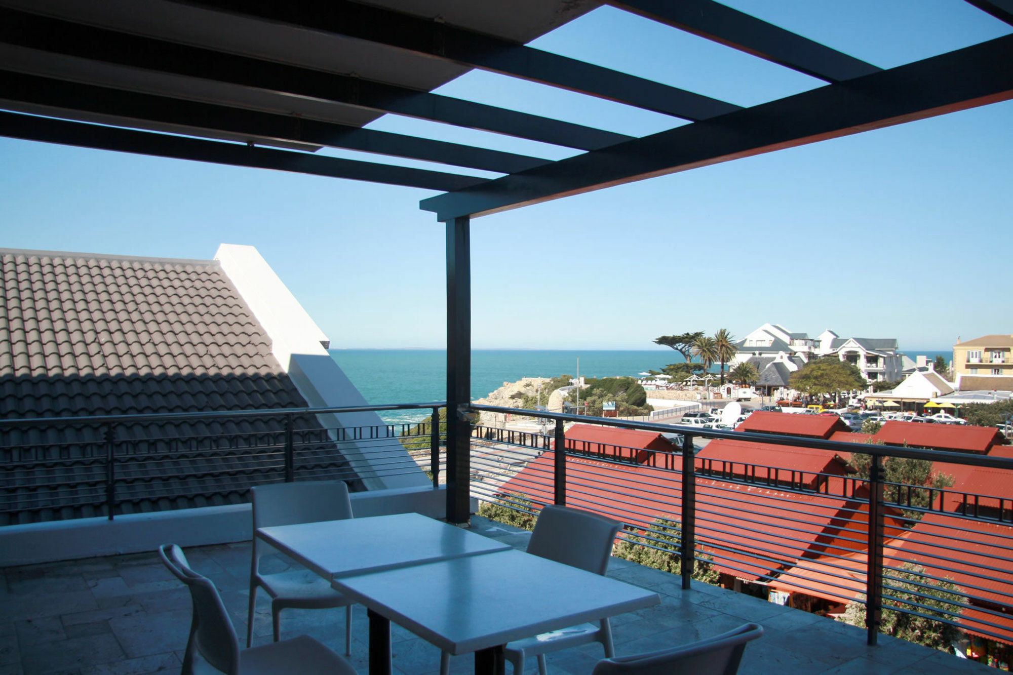 Harbour House Hotel - Le Paradis Apartments Херманус Экстерьер фото